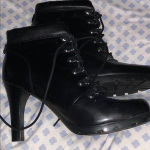 Ralph Lauren booties black size 9 1/2